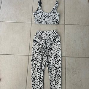 Balance Athletica Vitality snow leopard leggings and bra set XS/S